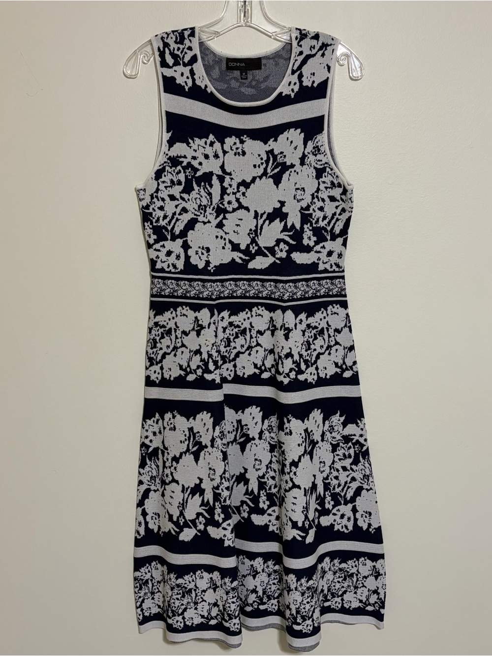 Donna Ricco Navy and White Sleeveless lightweight Sweater Midi Dress Size M